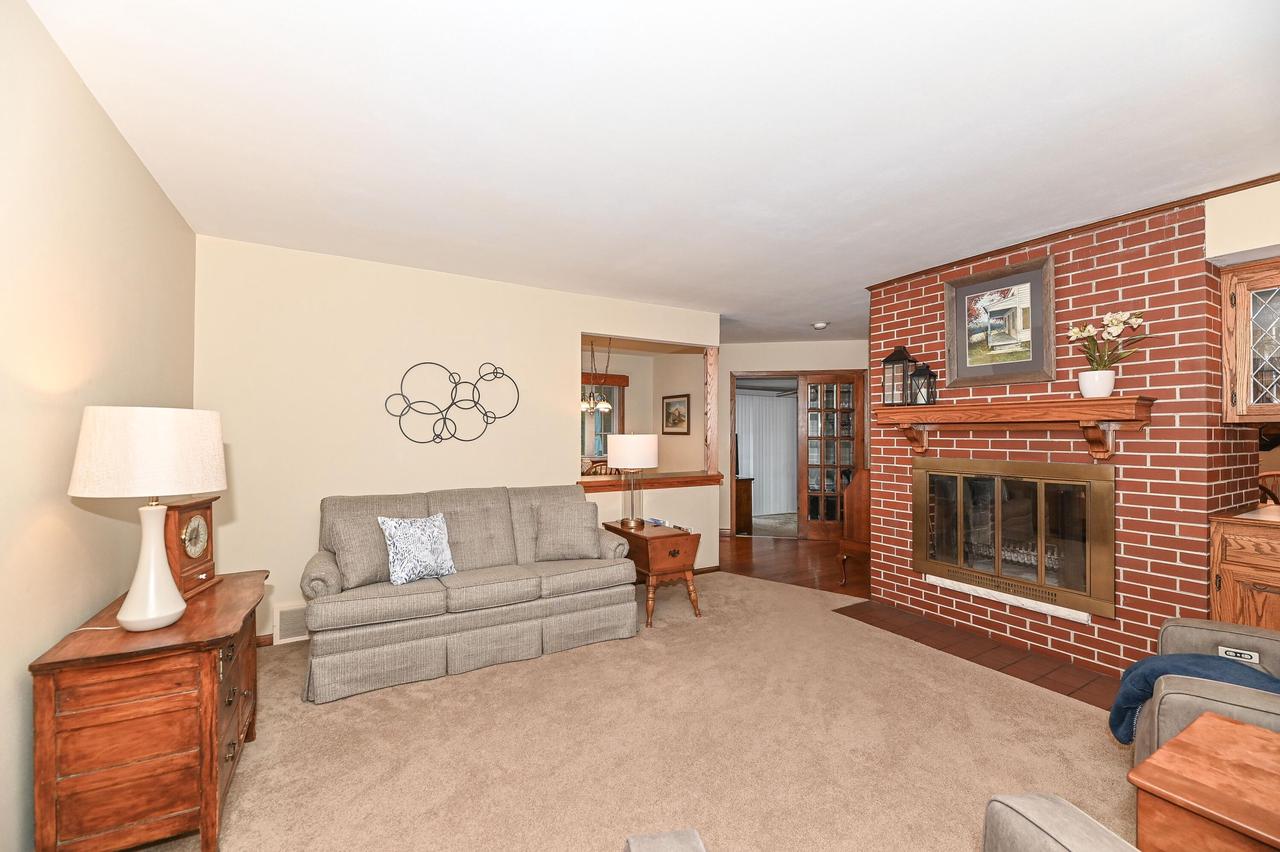 S66W13085 Somerset DRIVE