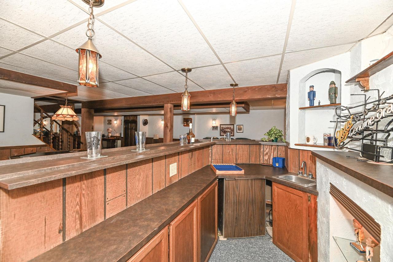 S66W13085 Somerset DRIVE