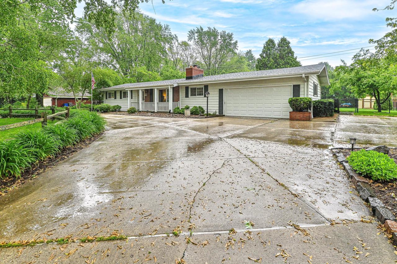 S66W13085 Somerset DRIVE