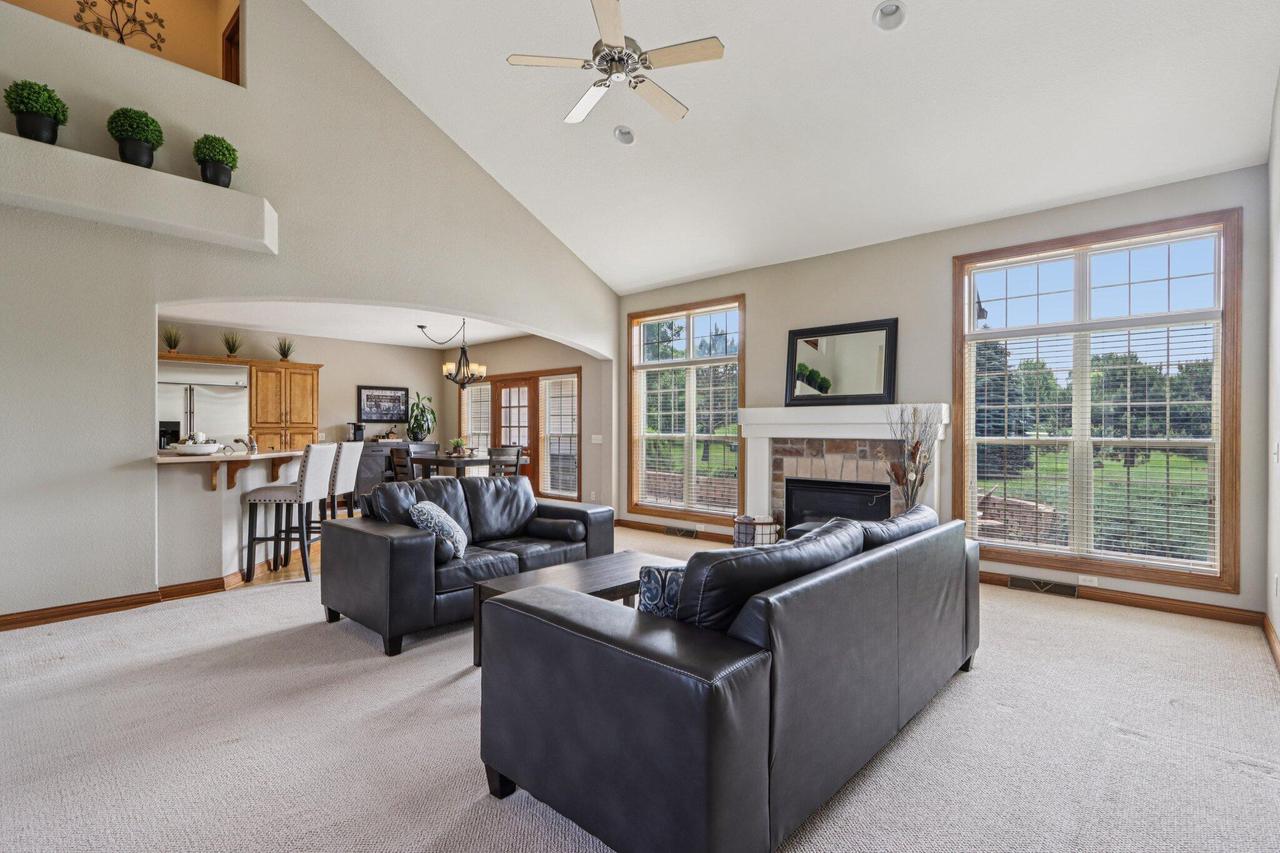 S78W22655 Sunset Glen DRIVE