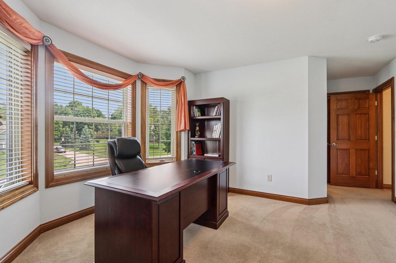 S78W22655 Sunset Glen DRIVE