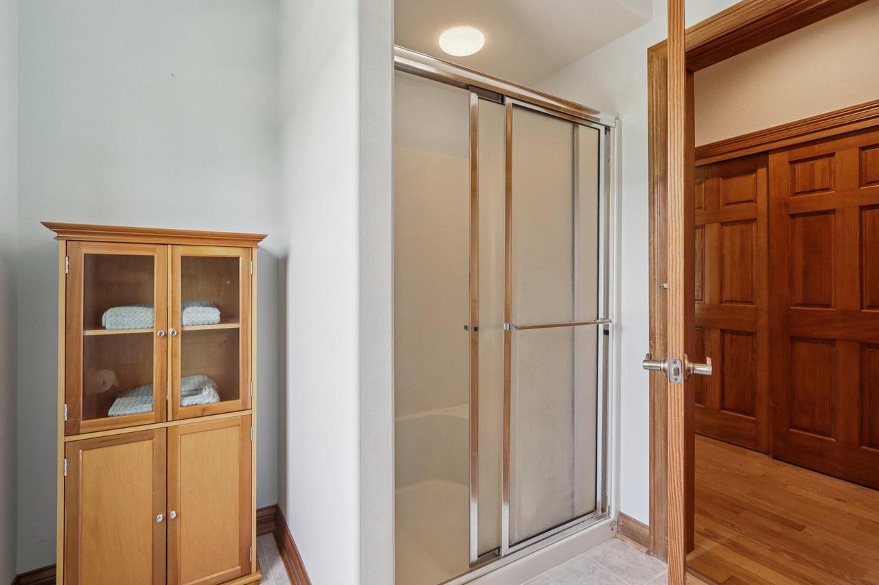 S78W22655 Sunset Glen DRIVE