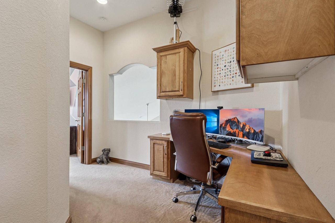 S78W22655 Sunset Glen DRIVE