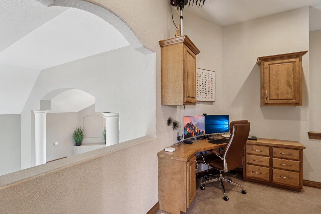 S78W22655 Sunset Glen DRIVE