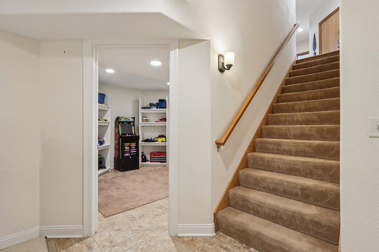 S78W22655 Sunset Glen DRIVE