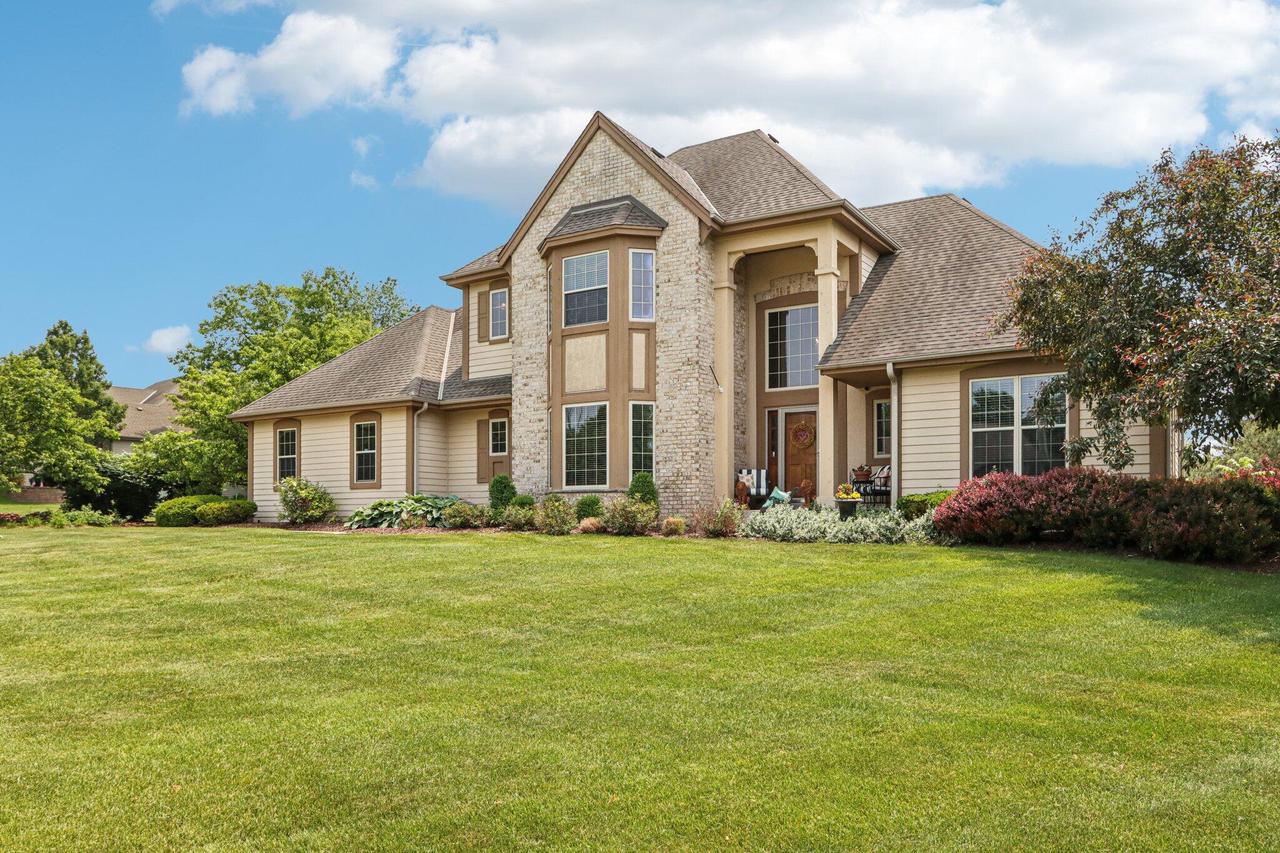 S78W22655 Sunset Glen DRIVE