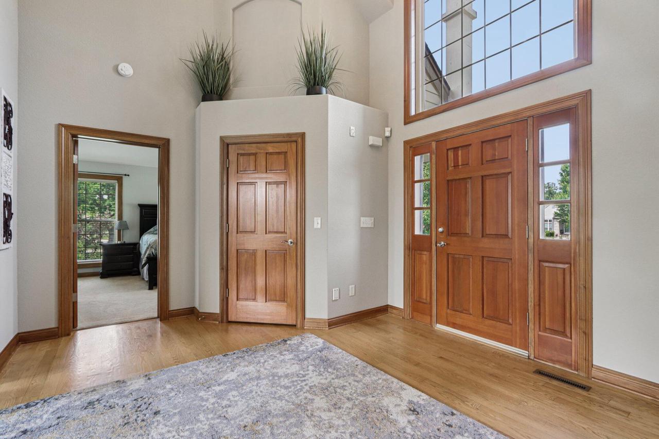 S78W22655 Sunset Glen DRIVE