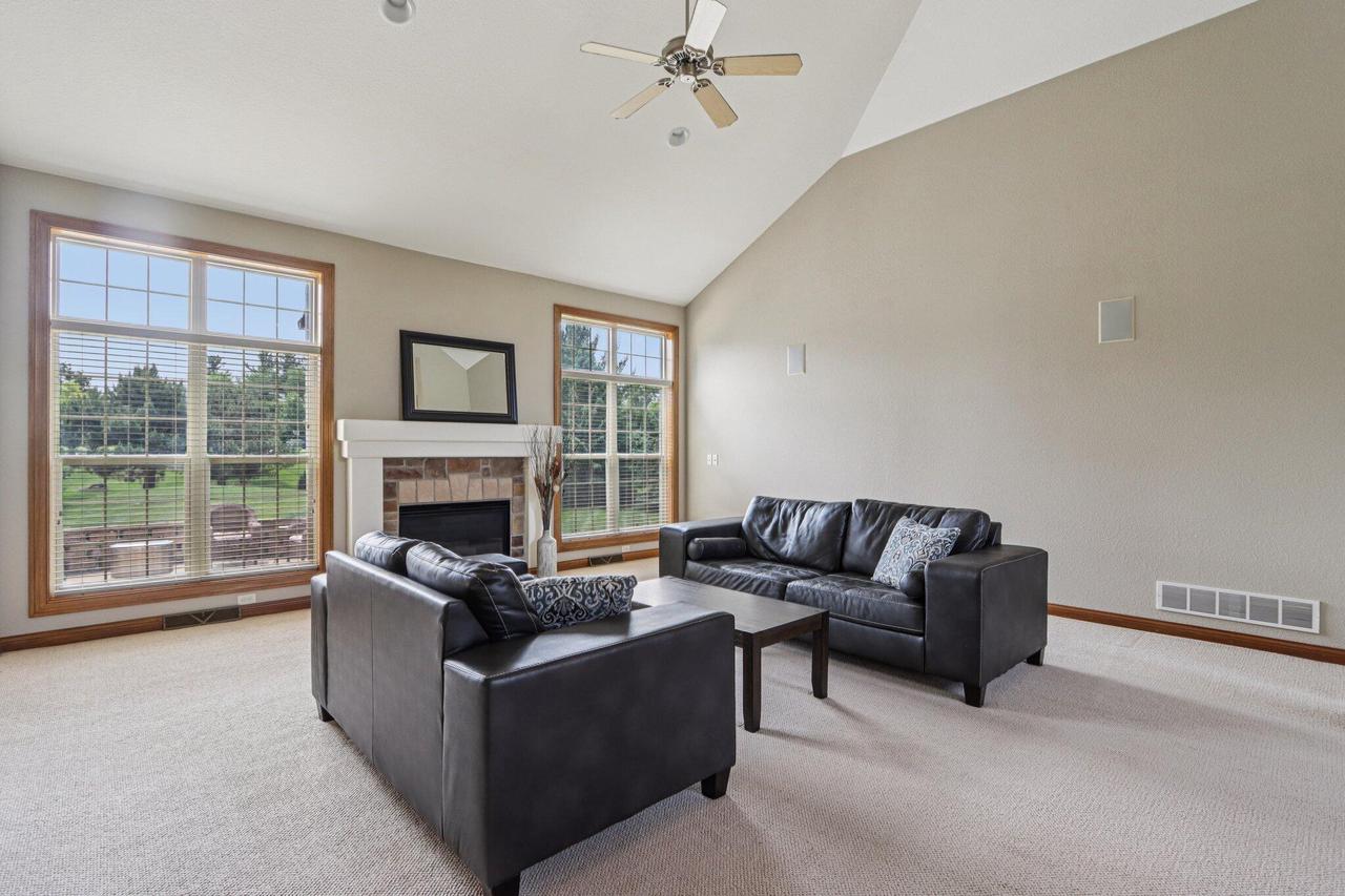 S78W22655 Sunset Glen DRIVE