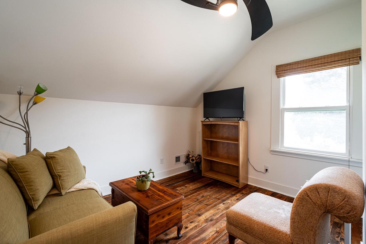 8130 Portland AVENUE