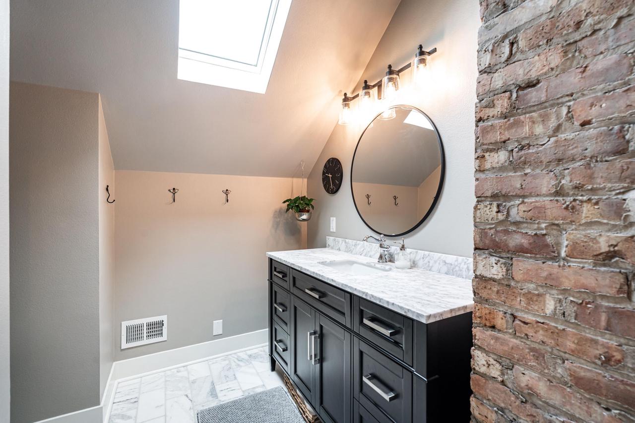 8130 Portland AVENUE