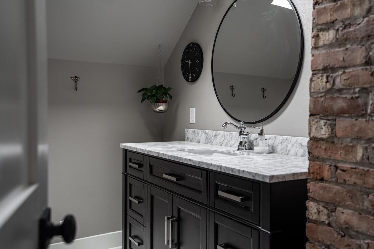 8130 Portland AVENUE