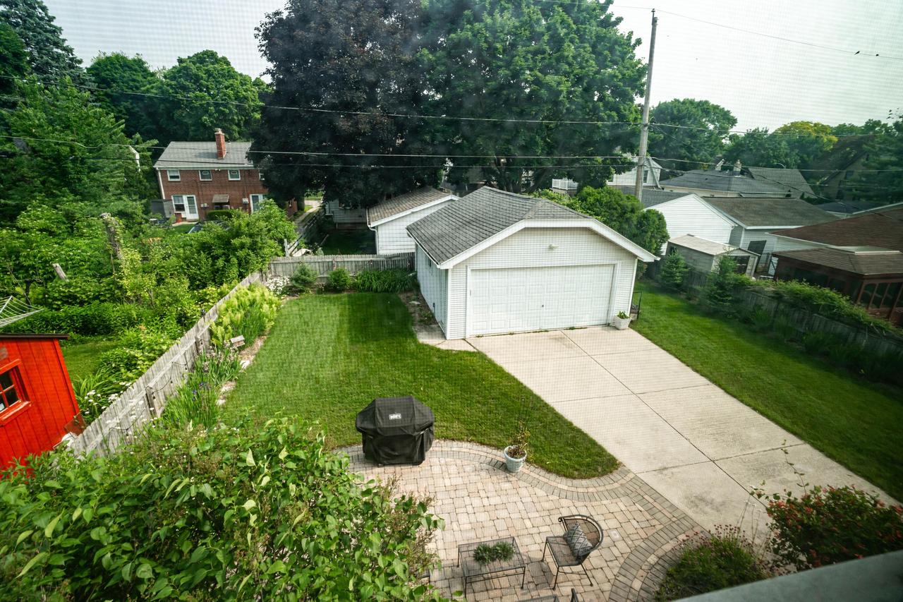 8130 Portland AVENUE