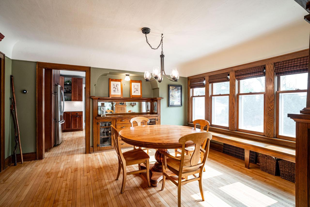 8130 Portland AVENUE