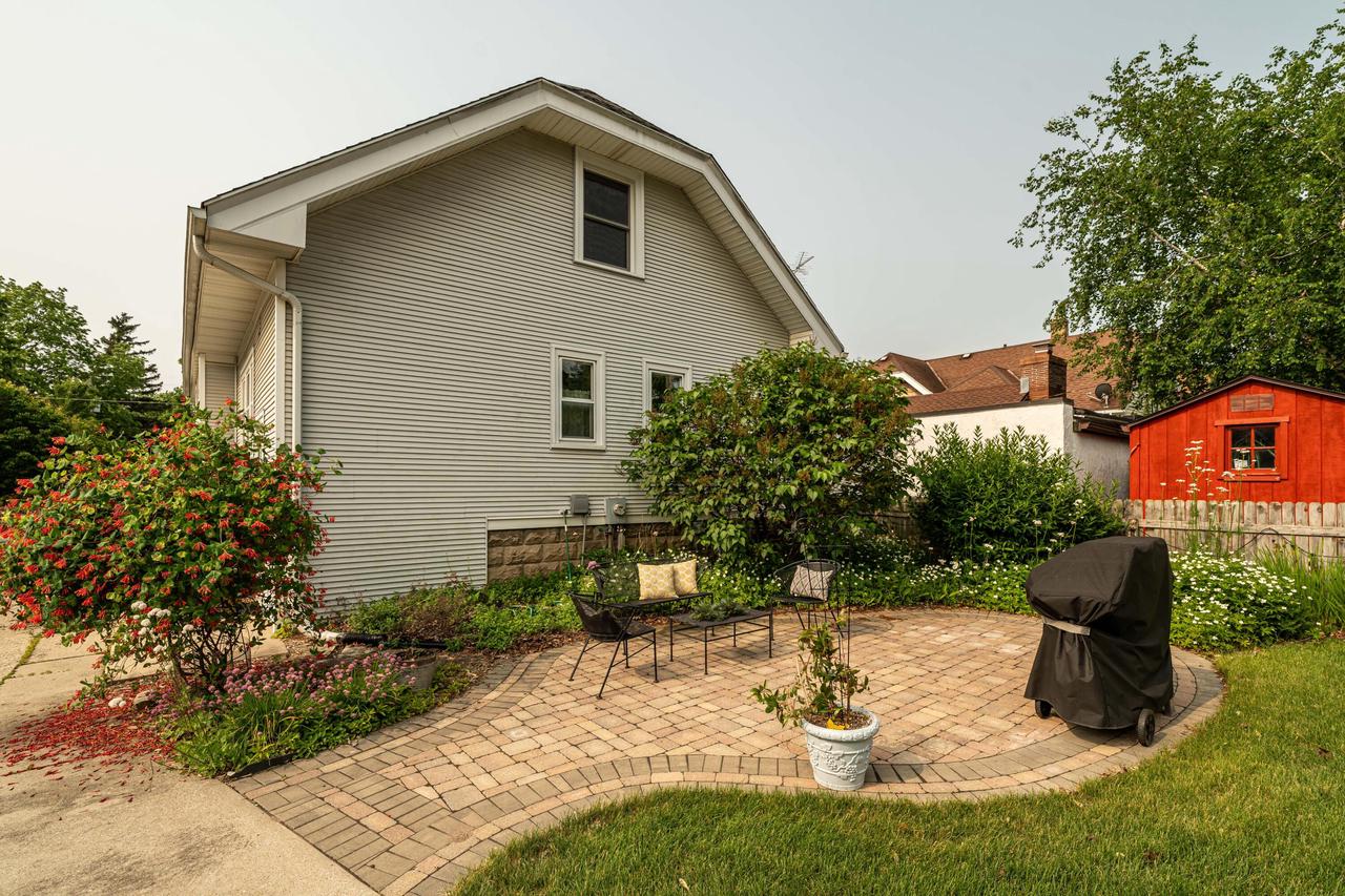 8130 Portland AVENUE