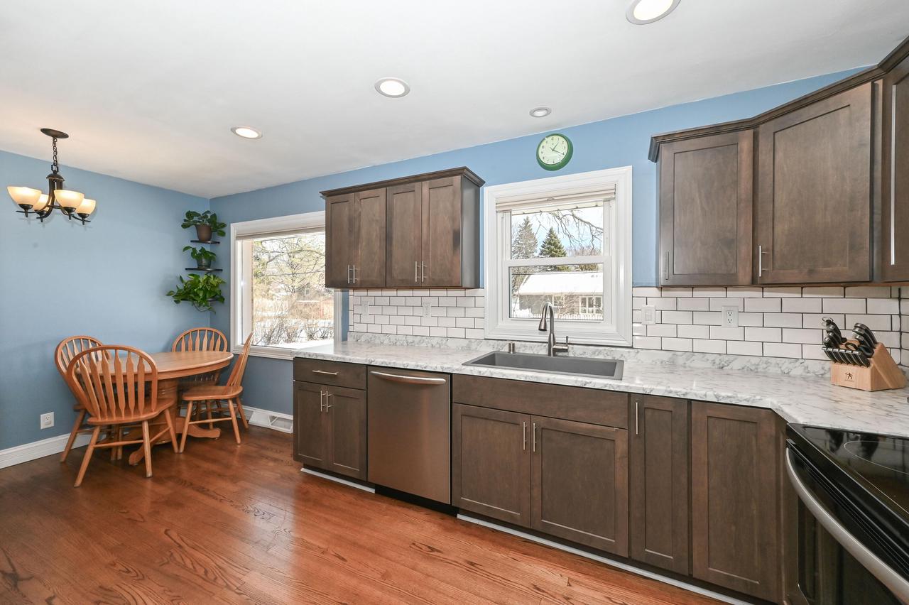 4690 South 114th STREET