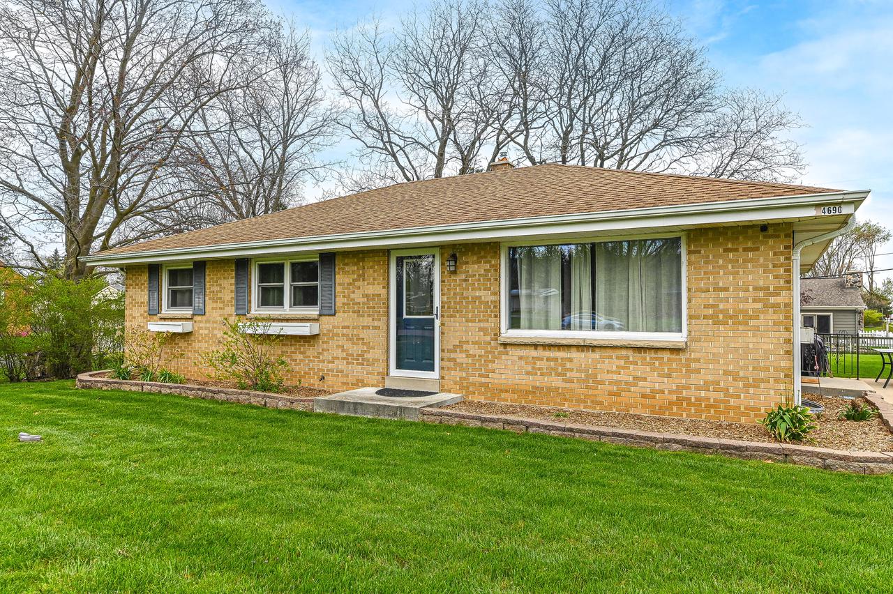 4690 South 114th STREET