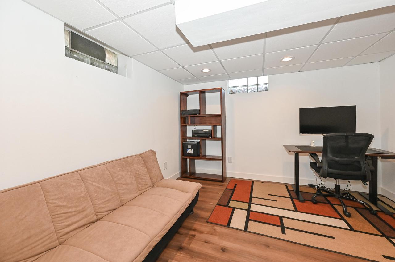 4690 South 114th STREET