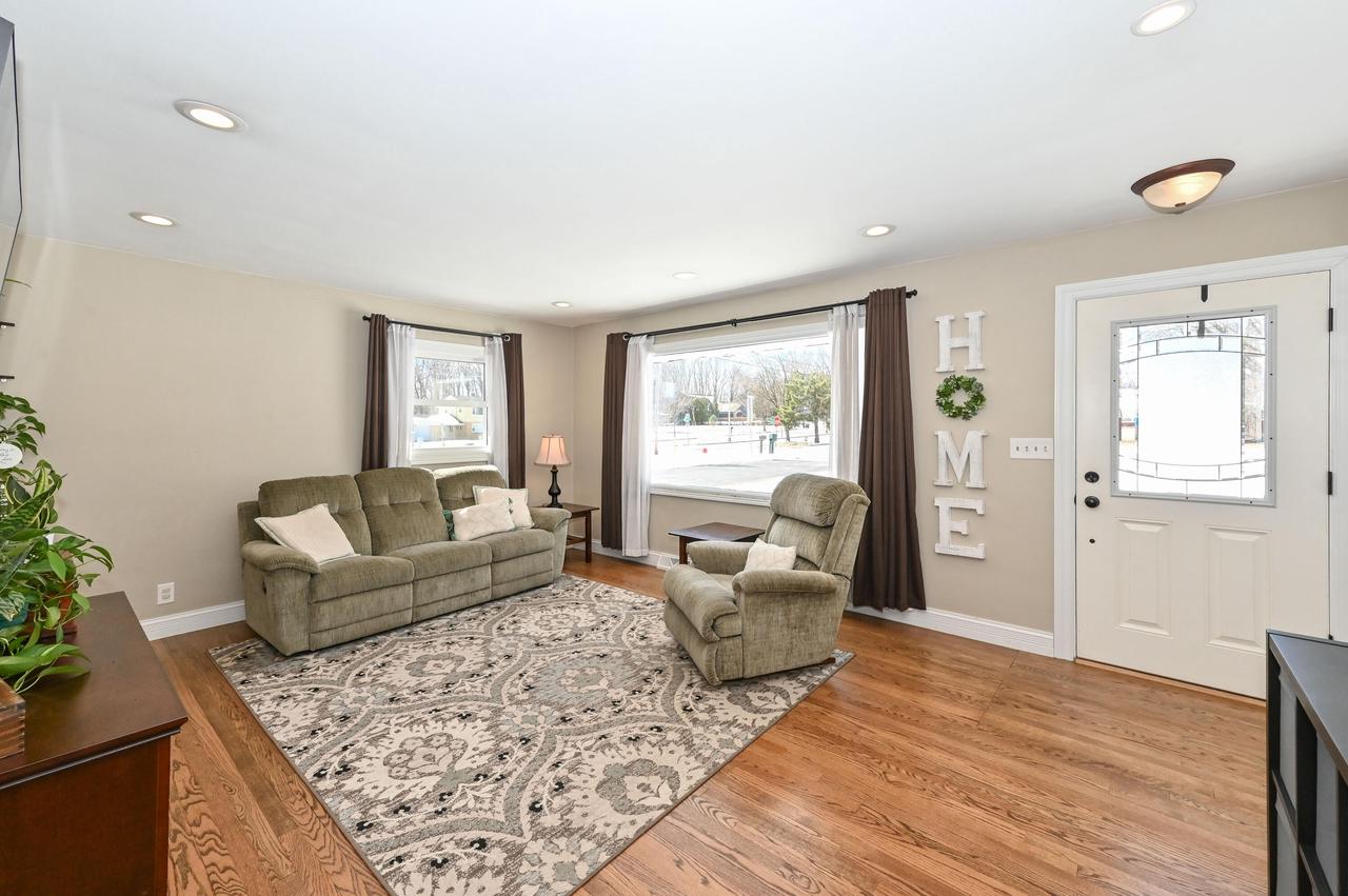 4690 South 114th STREET