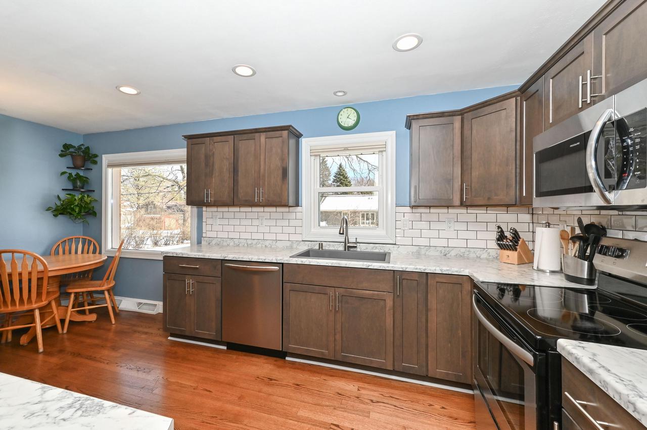 4690 South 114th STREET