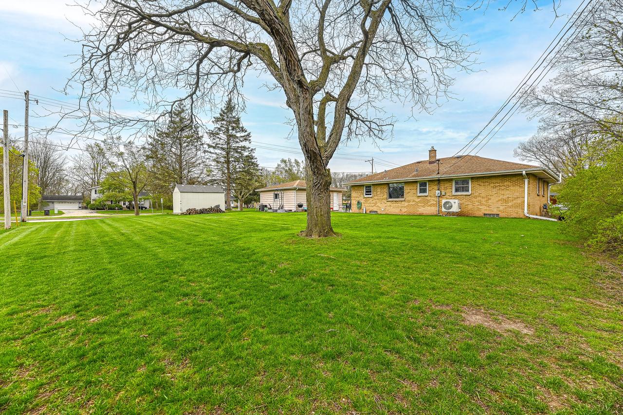 4690 South 114th STREET