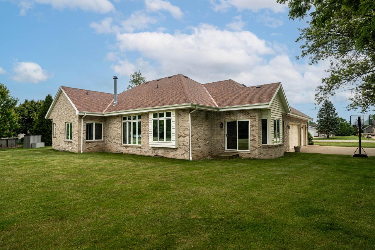 S73W14390 Woods ROAD