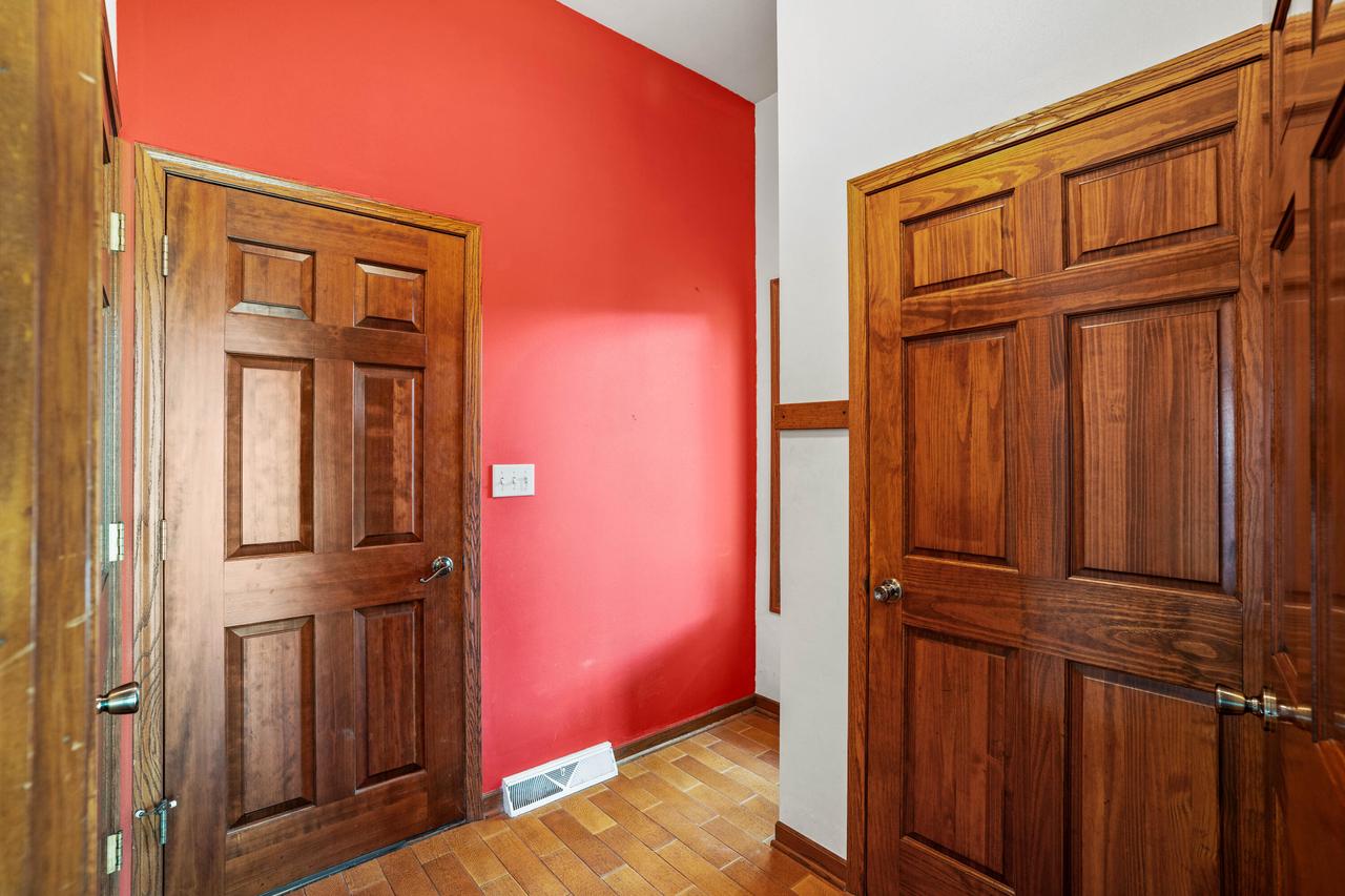 S73W14390 Woods ROAD