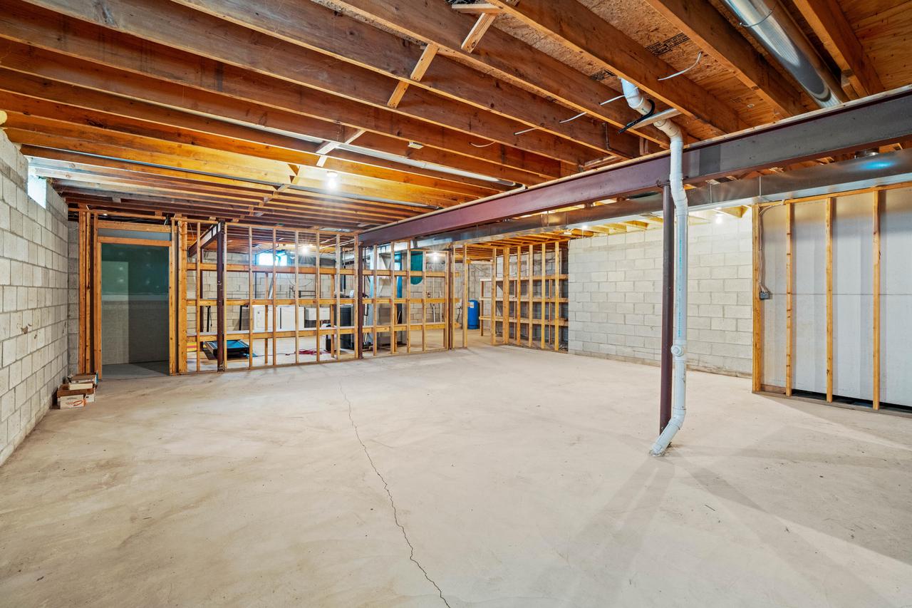 S73W14390 Woods ROAD