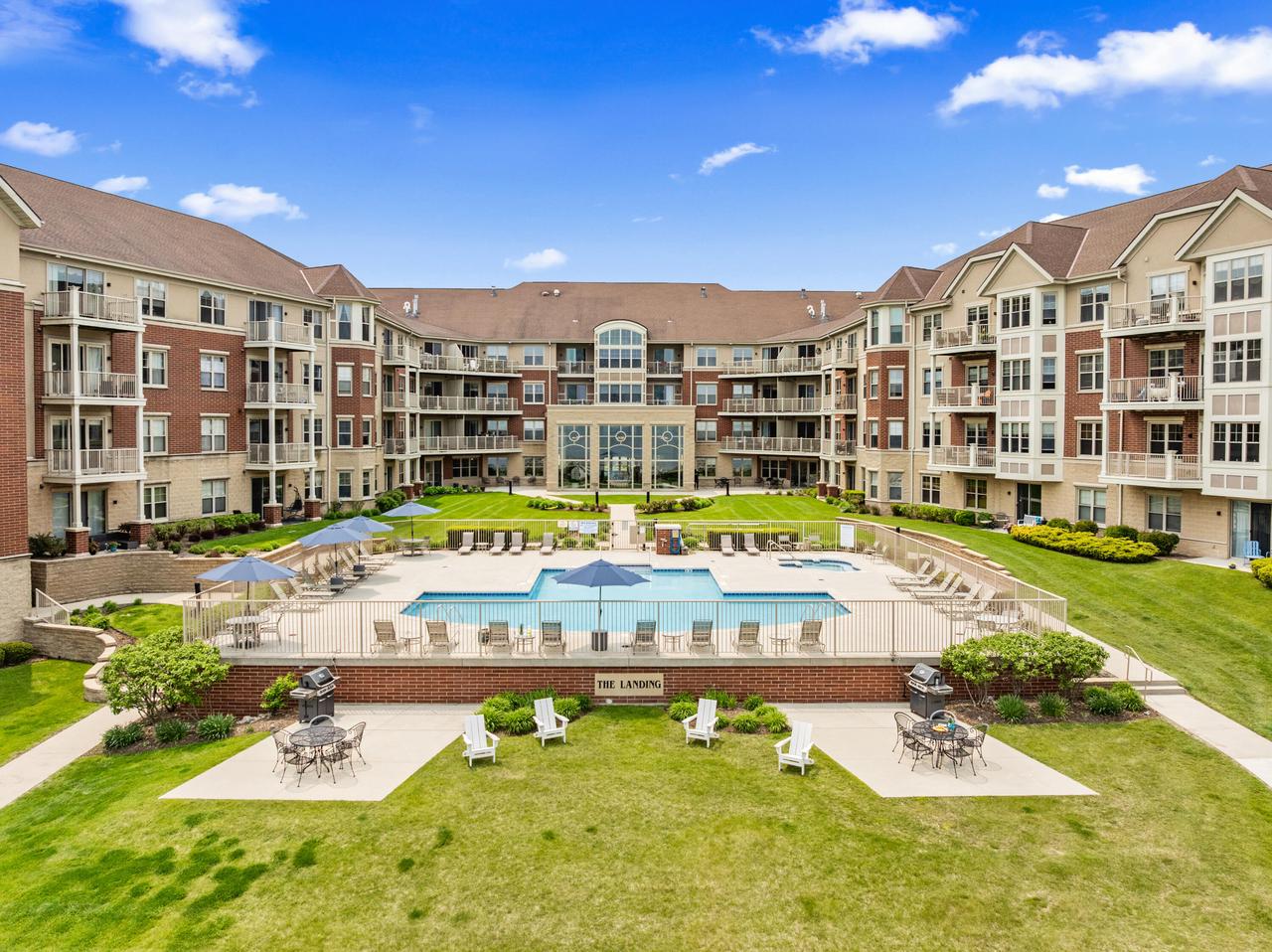 4100 South Lake DRIVE 421