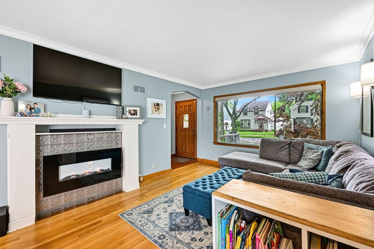 2745 South 45th STREET