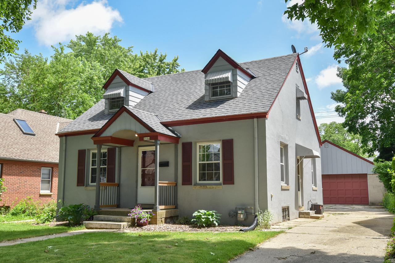 2044 South 96th STREET