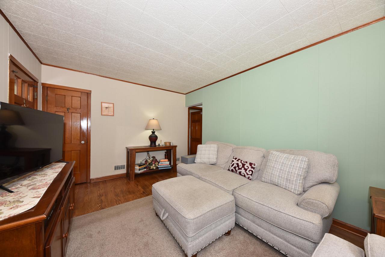 2044 South 96th STREET