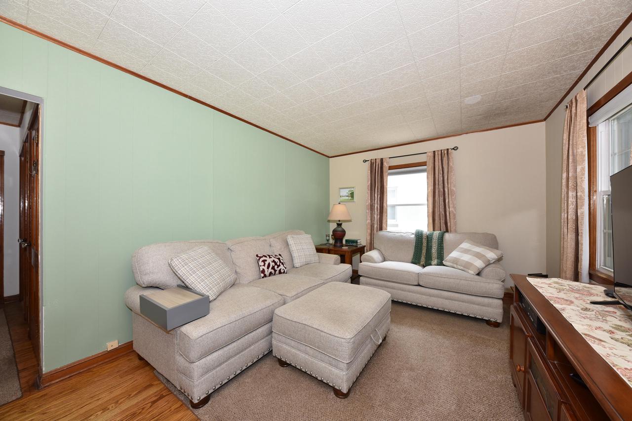 2044 South 96th STREET