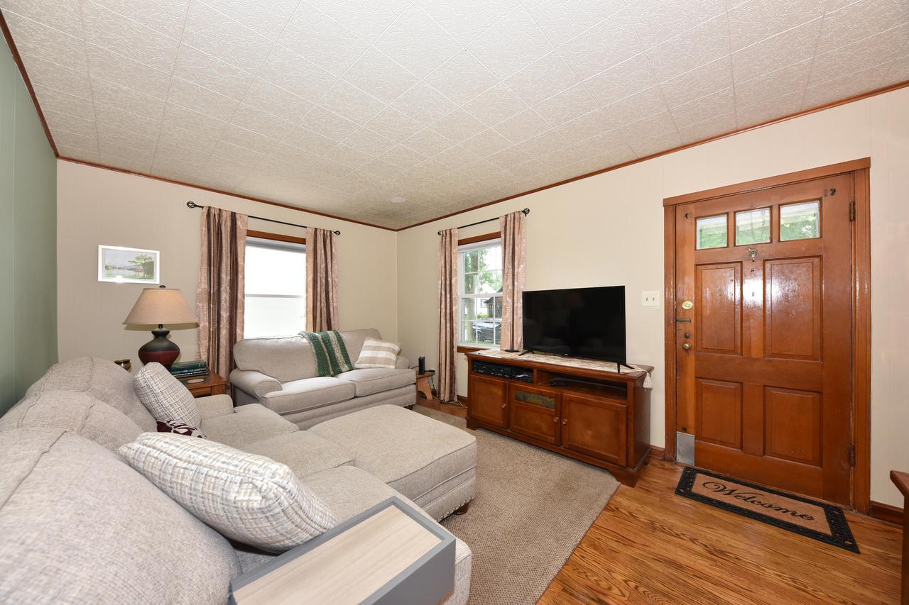 2044 South 96th STREET