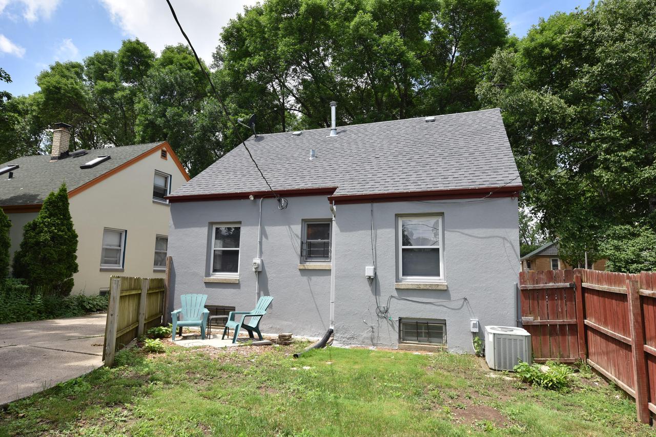 2044 South 96th STREET