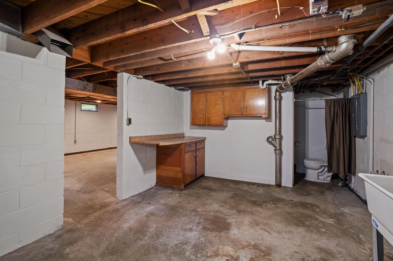 2357 State Highway 33