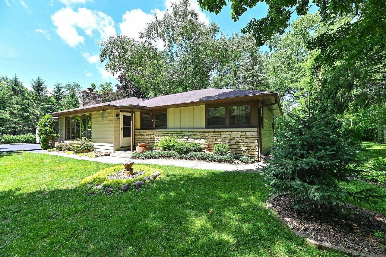 3830 West Southland DRIVE