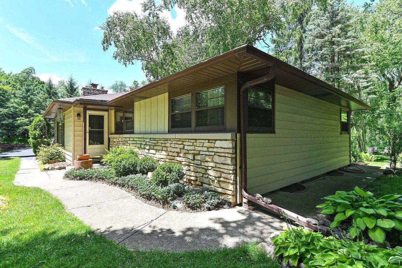 3830 West Southland DRIVE