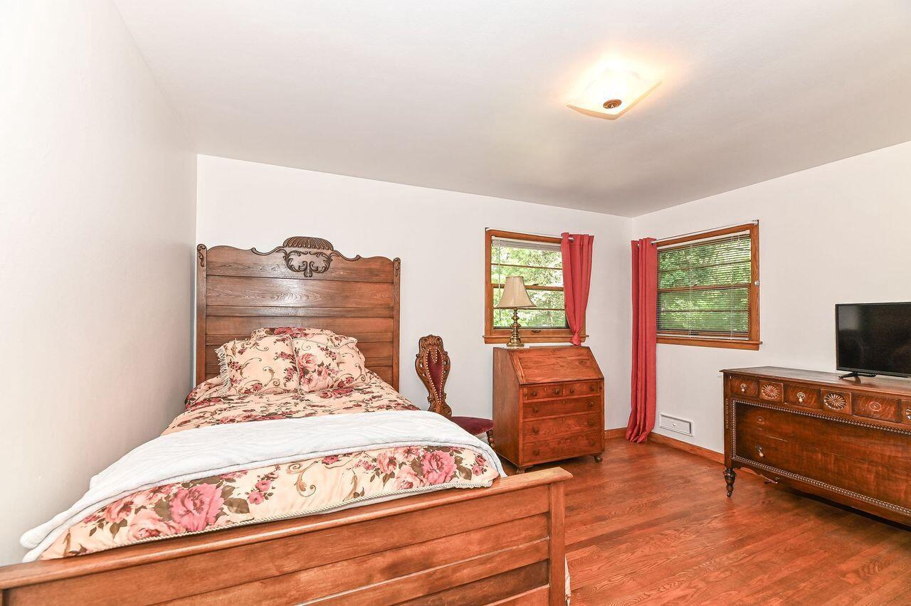 3830 West Southland DRIVE