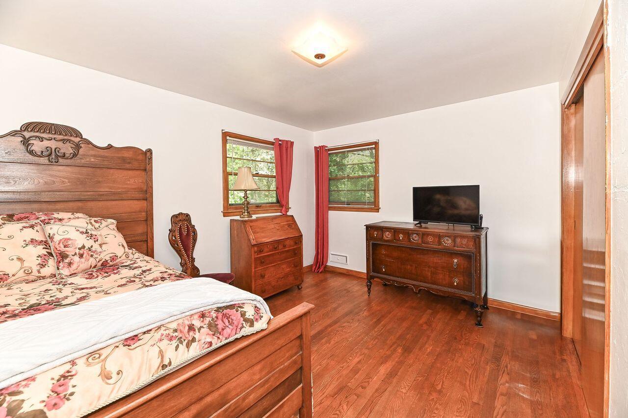 3830 West Southland DRIVE