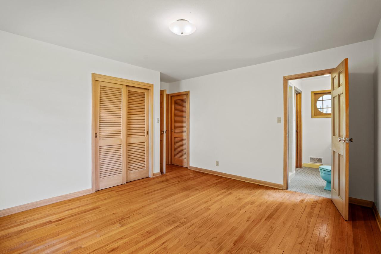 118 West Highview DRIVE