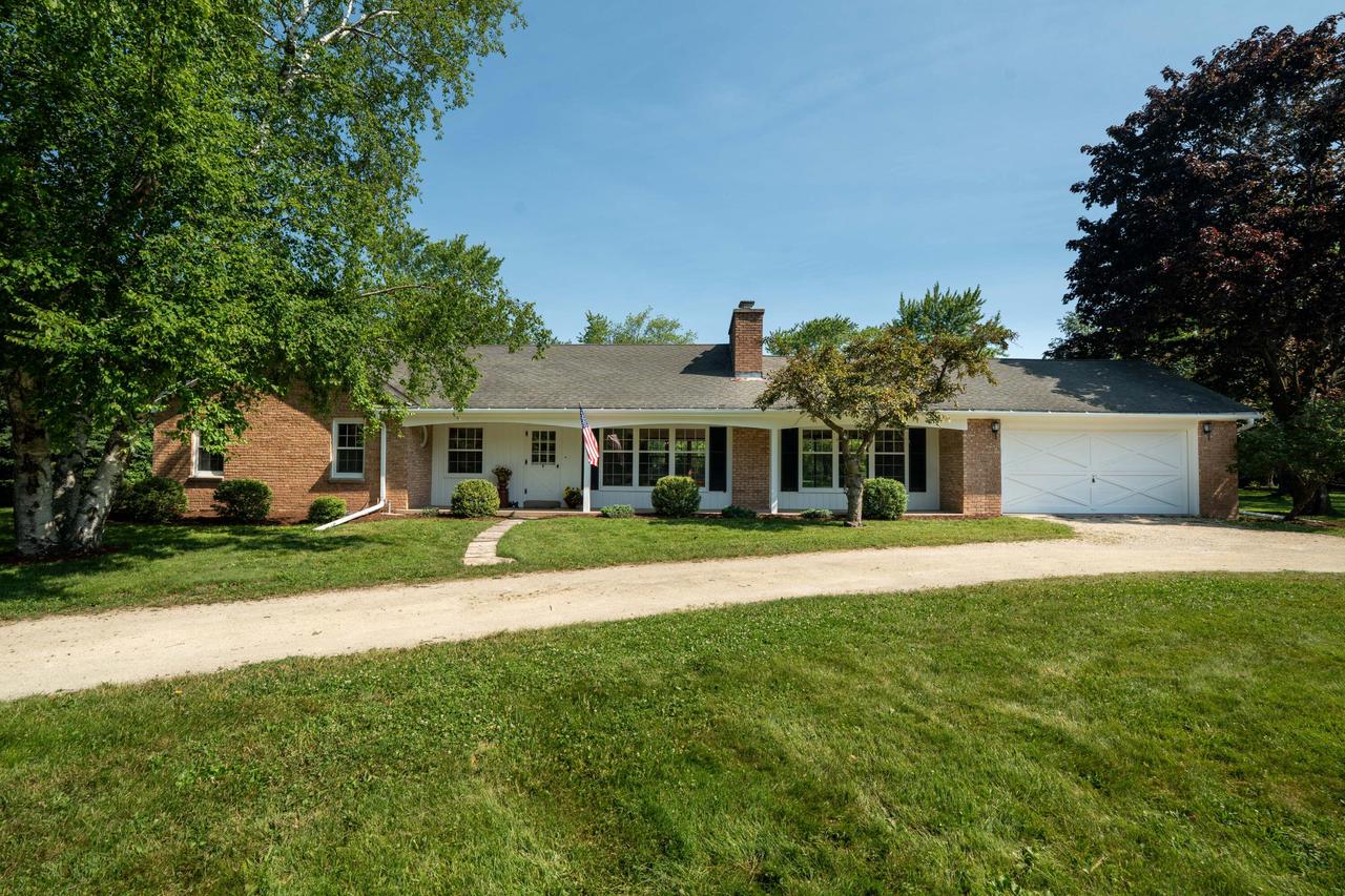 118 West Highview DRIVE