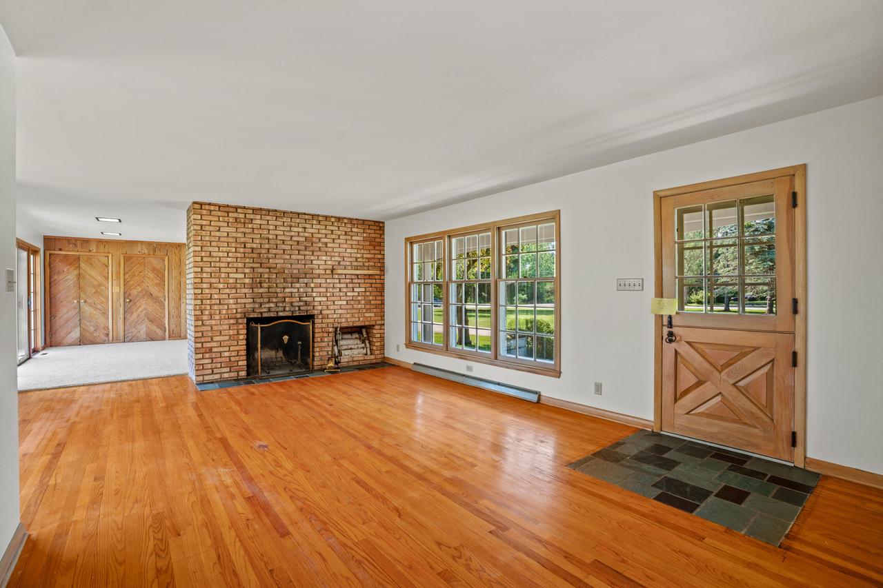 118 West Highview DRIVE