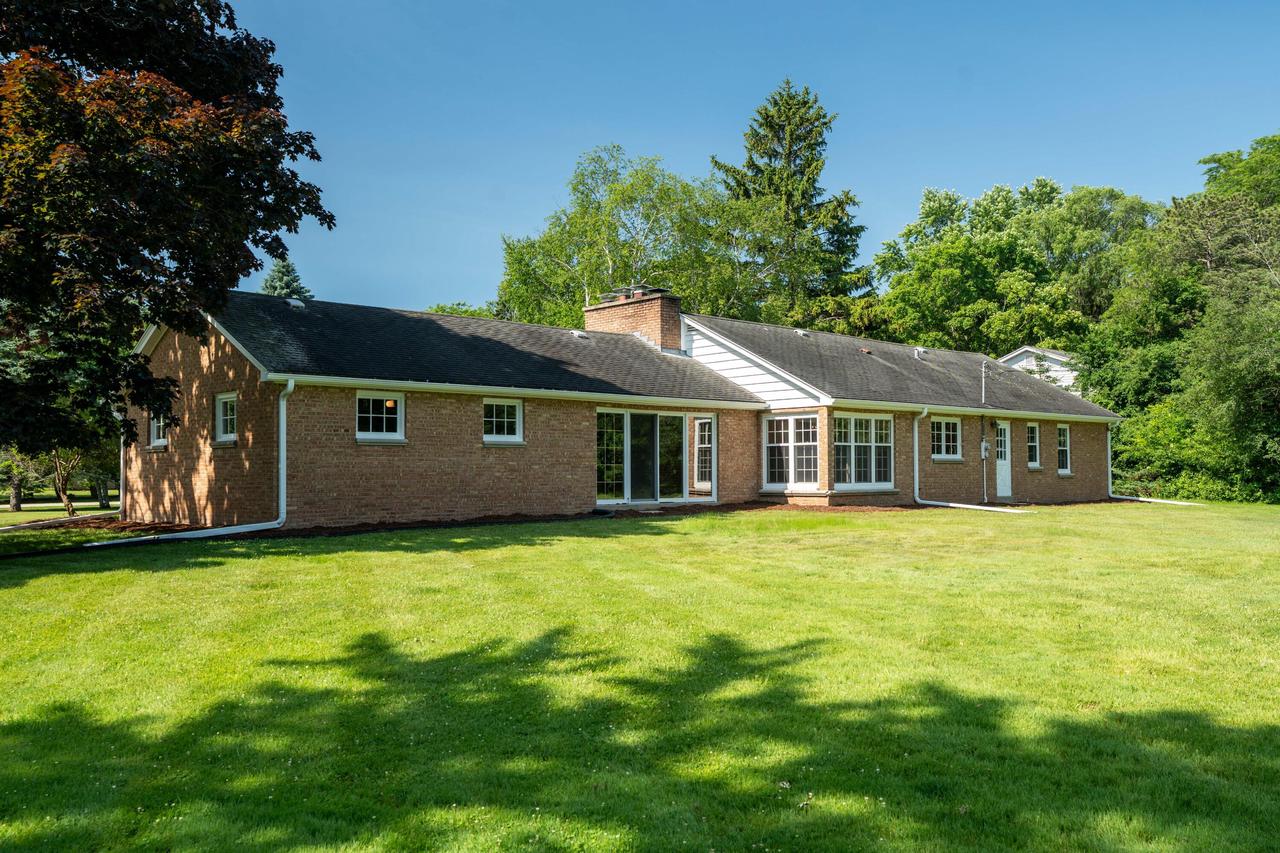 118 West Highview DRIVE