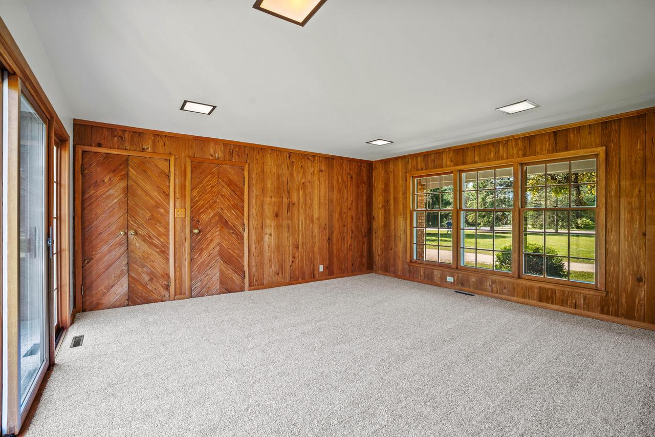 118 West Highview DRIVE