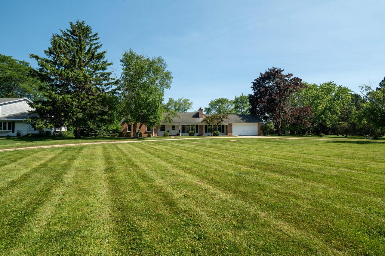 118 West Highview DRIVE