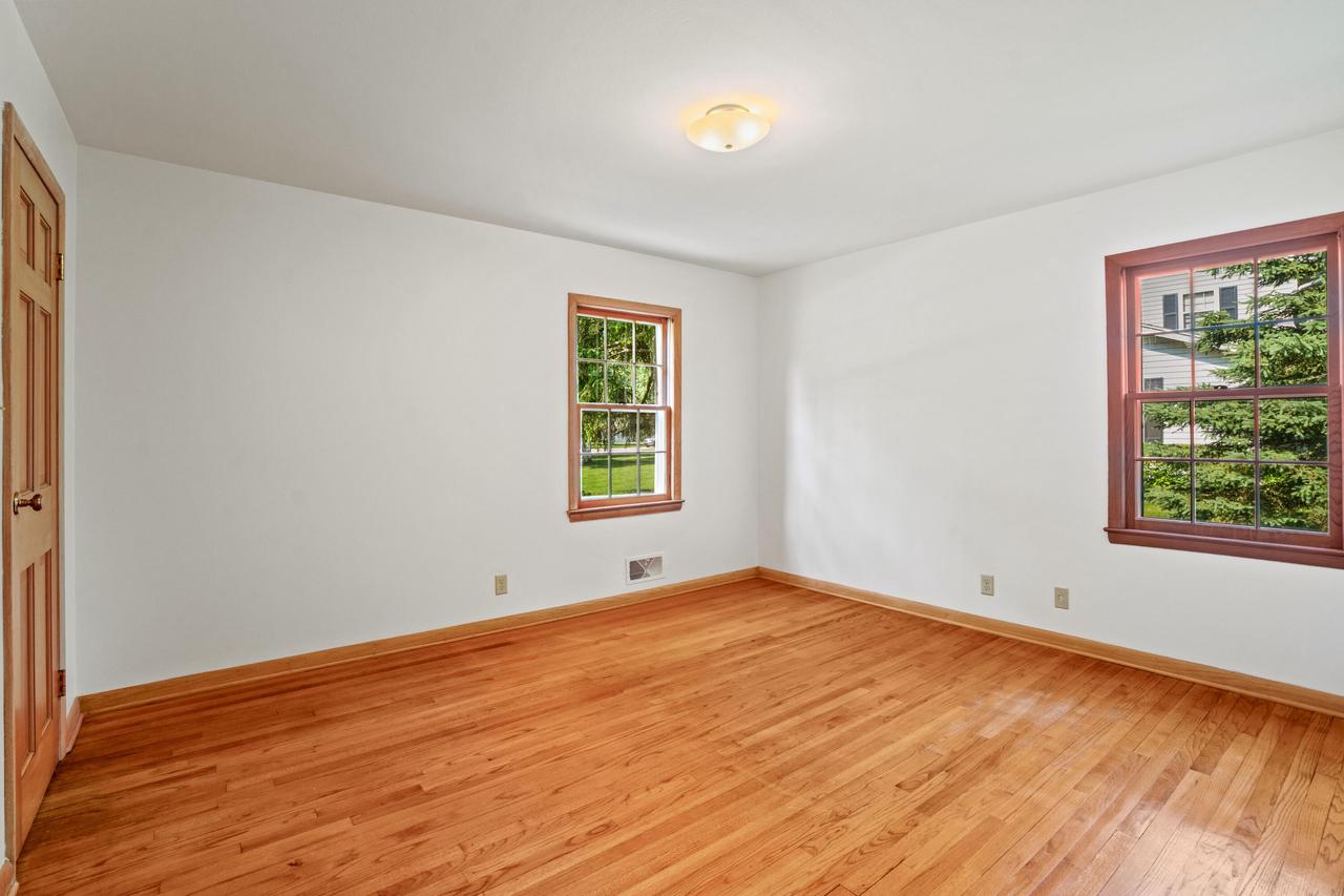 118 West Highview DRIVE