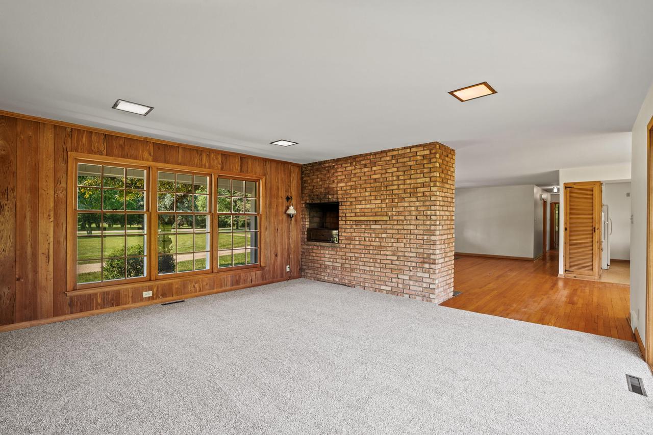 118 West Highview DRIVE