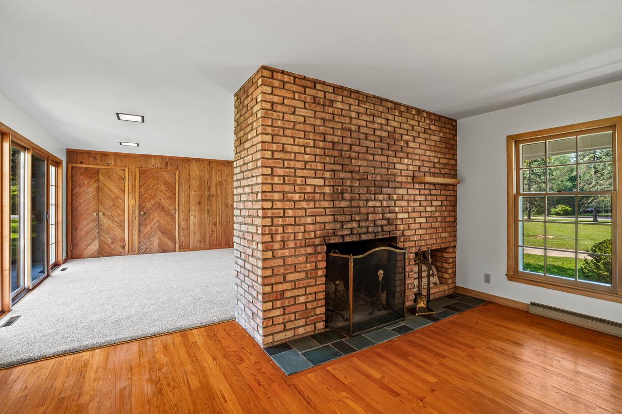 118 West Highview DRIVE