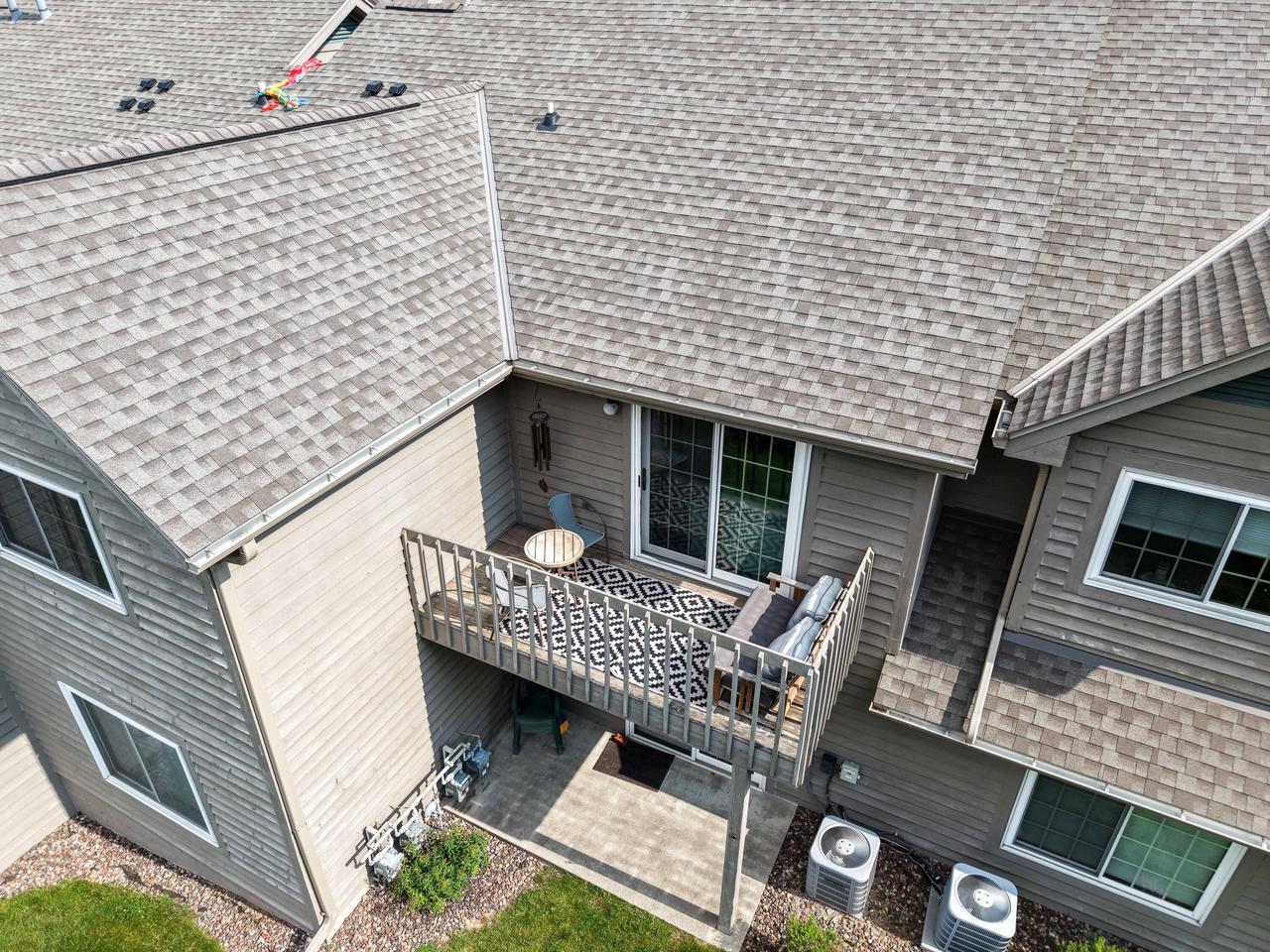 18675 Lake DRIVE 49