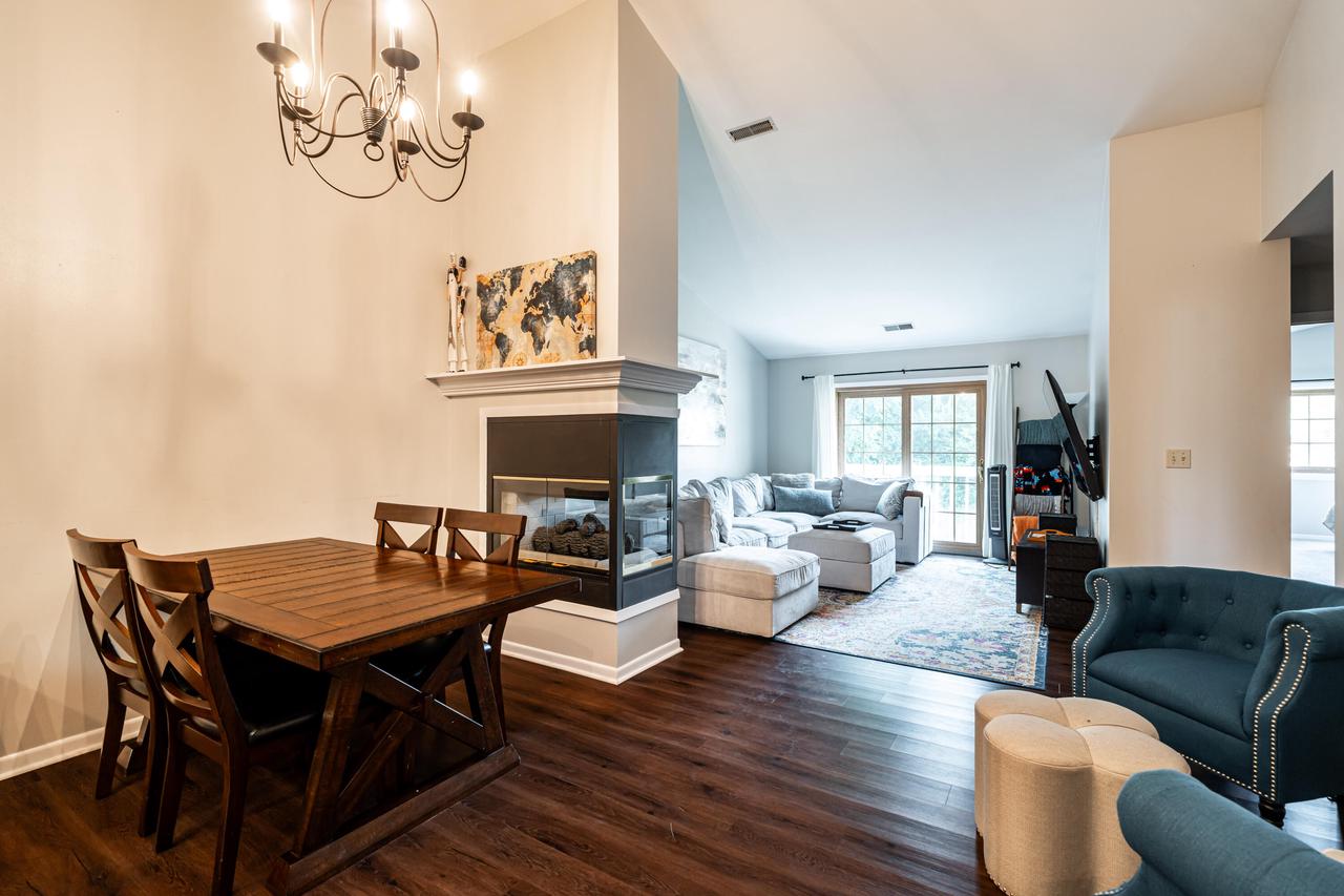 18675 Lake DRIVE 49